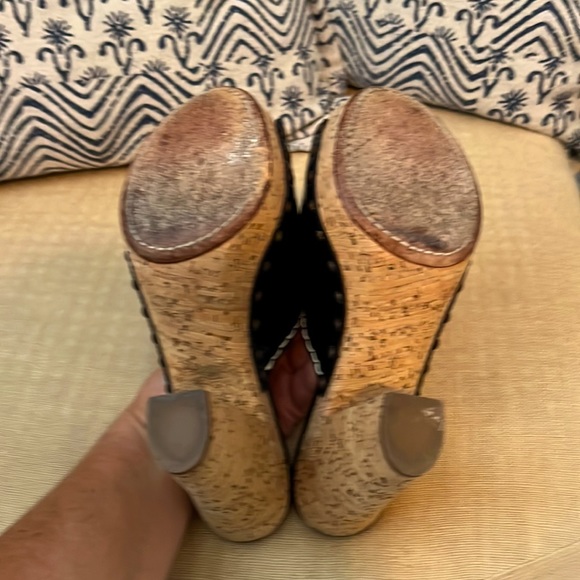 PRADA Black Patent Leather Mule Sandal With Cork Heel - Picture 6 of 8